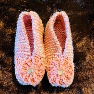HANDCRAFTED Crocheted House Shoes Slippers New
